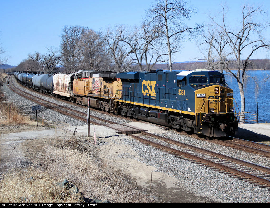 CSXT 5361